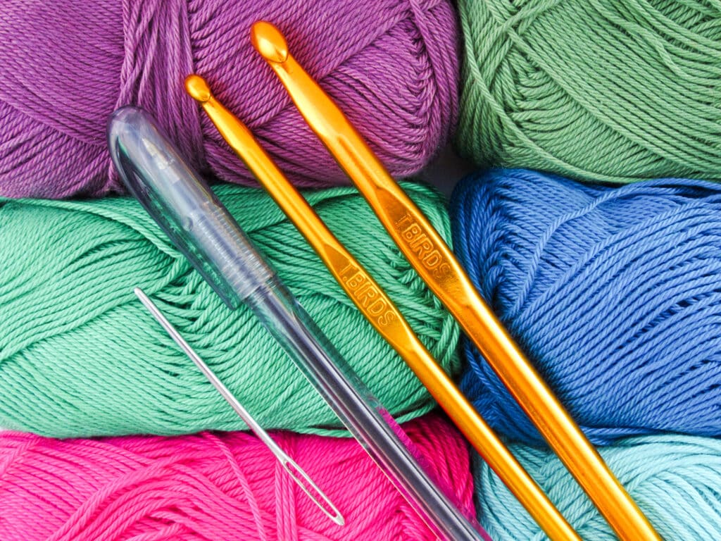 9 Essential Crochet Tools For Beginners : Must-Have Supplies