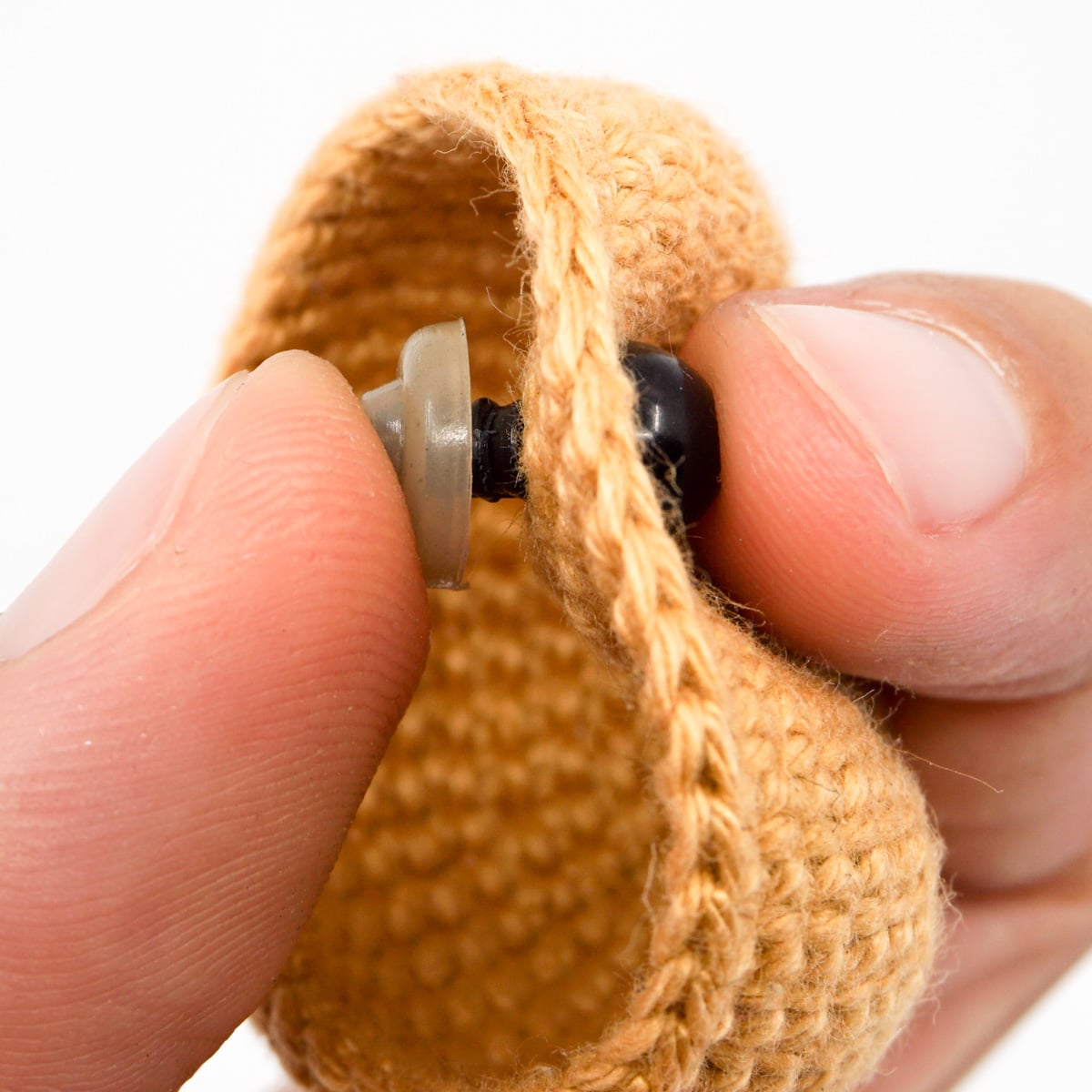 How to Attach Amigurumi Safety Eyes