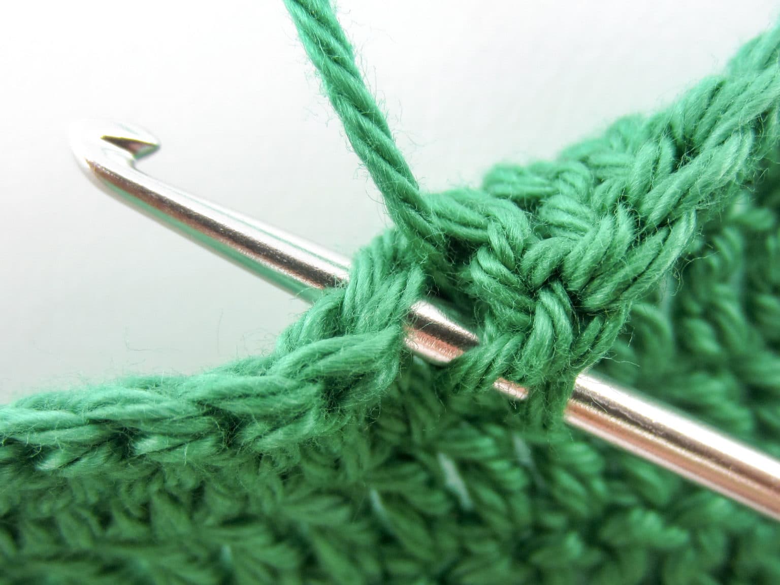 How to Crochet Double Crochet Stitches Supergurumi