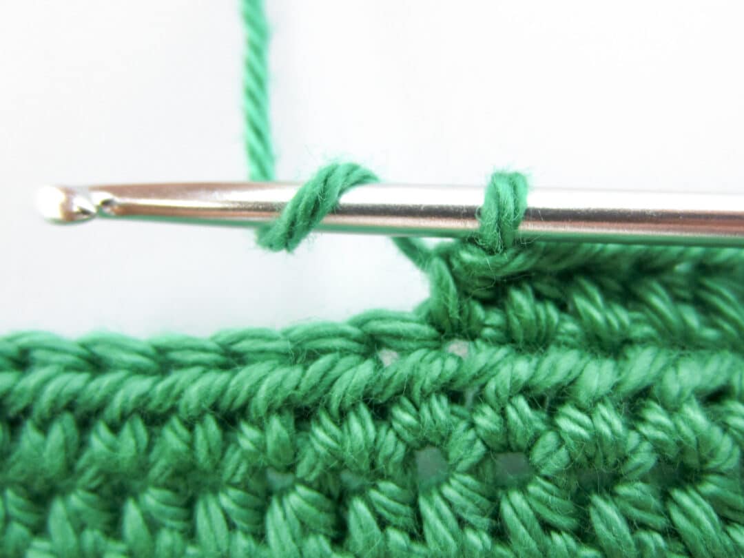 How to Crochet Half Double Crochet Stitches Supergurumi