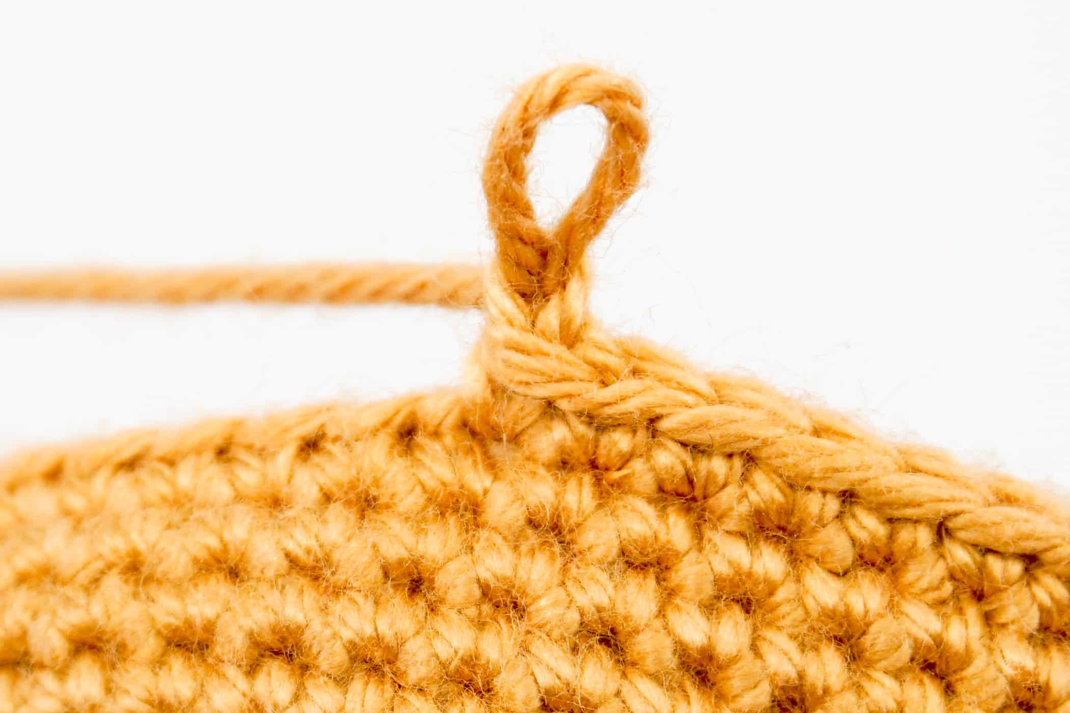 Cómo poner ojos de seguridad grandes en amigurumis pequeños 