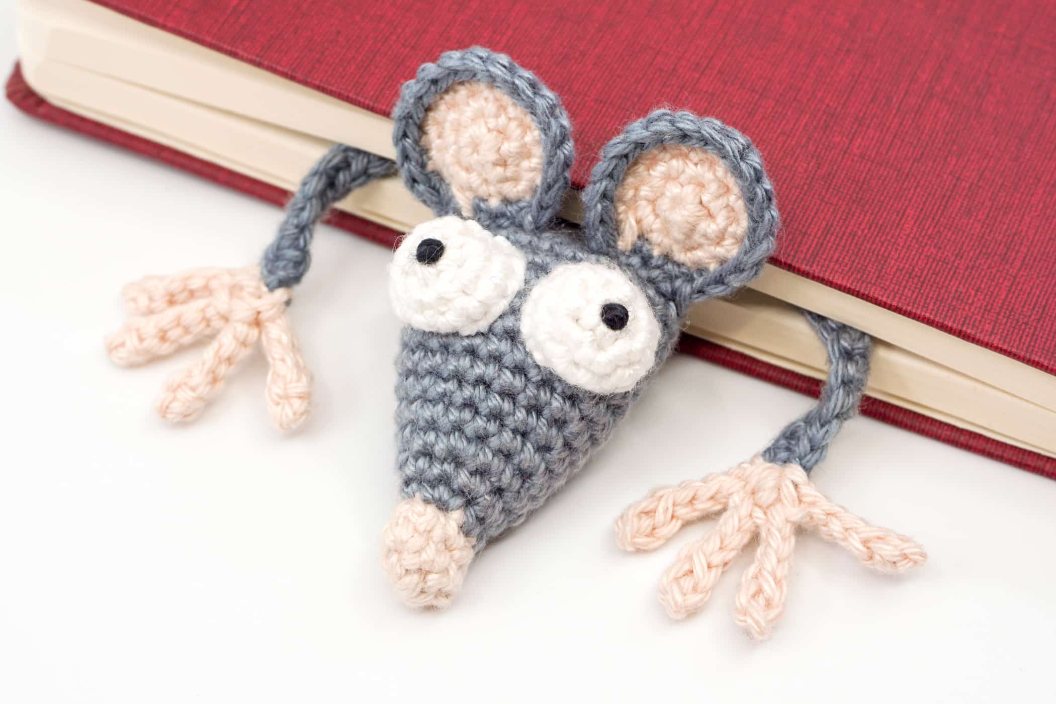 Amigurumi Crochet Rat Bookmark - Book-Rat