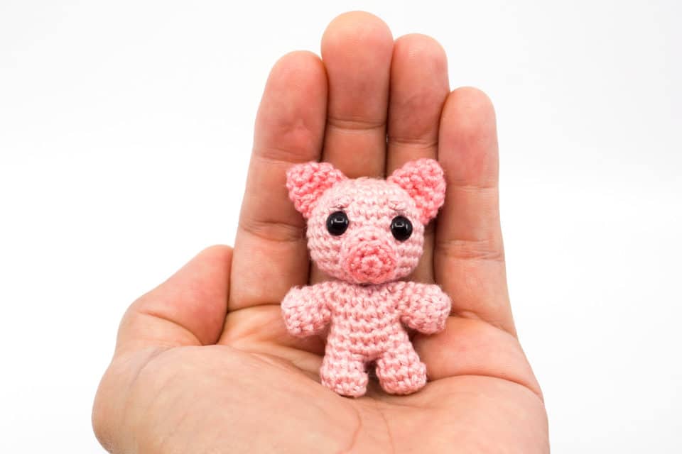 patr-n-de-crochet-cerdo-gratis-mini-noso-supergurumi